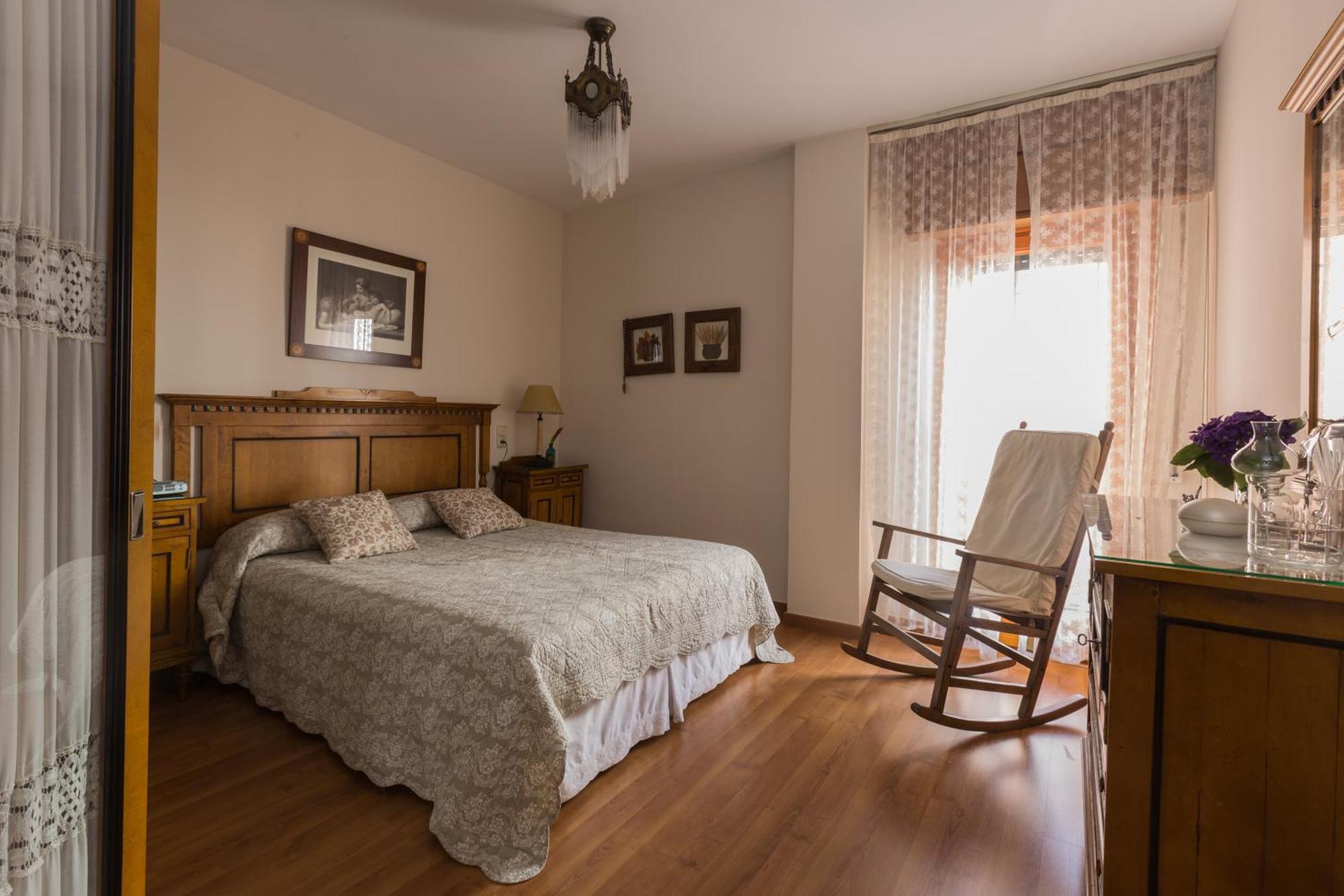 Gracia Suites - Centro Y Confort Con Parking Gratis Granada Exterior foto